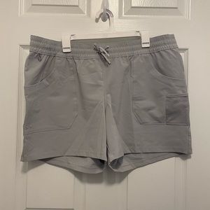 Columbia PFG Grey Shorts Size XL NWOT